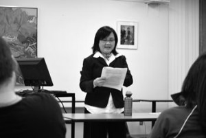casj-mila-garcia RESEARCH studies of Community Alliance for Social Justice (CASJ) are presented by Mila Astorga-Garcia, CASJ research director, to York University graduate students on Oct. 27, 2008.