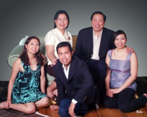 dediosfamilyphoto1 Lito, Oyie, Inky, Jenny and Jeline de Dios
