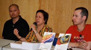 3_book_launch From left, Bayan Canada’s Diwa Marcelino, Makibaka and NDF’s Coni Ledesma and Jesse Benjamin of BASICS community newsletter.