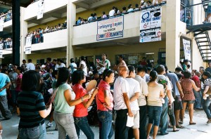 Voting crowds in North Fairview Elementary School, Quezon City, Manila.